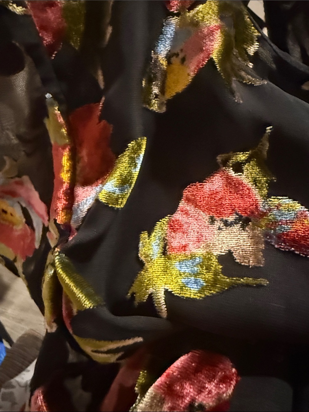 RIXO Olive Maxi Dress with Red & Pink Floral Pattern - Picture 5 of 6